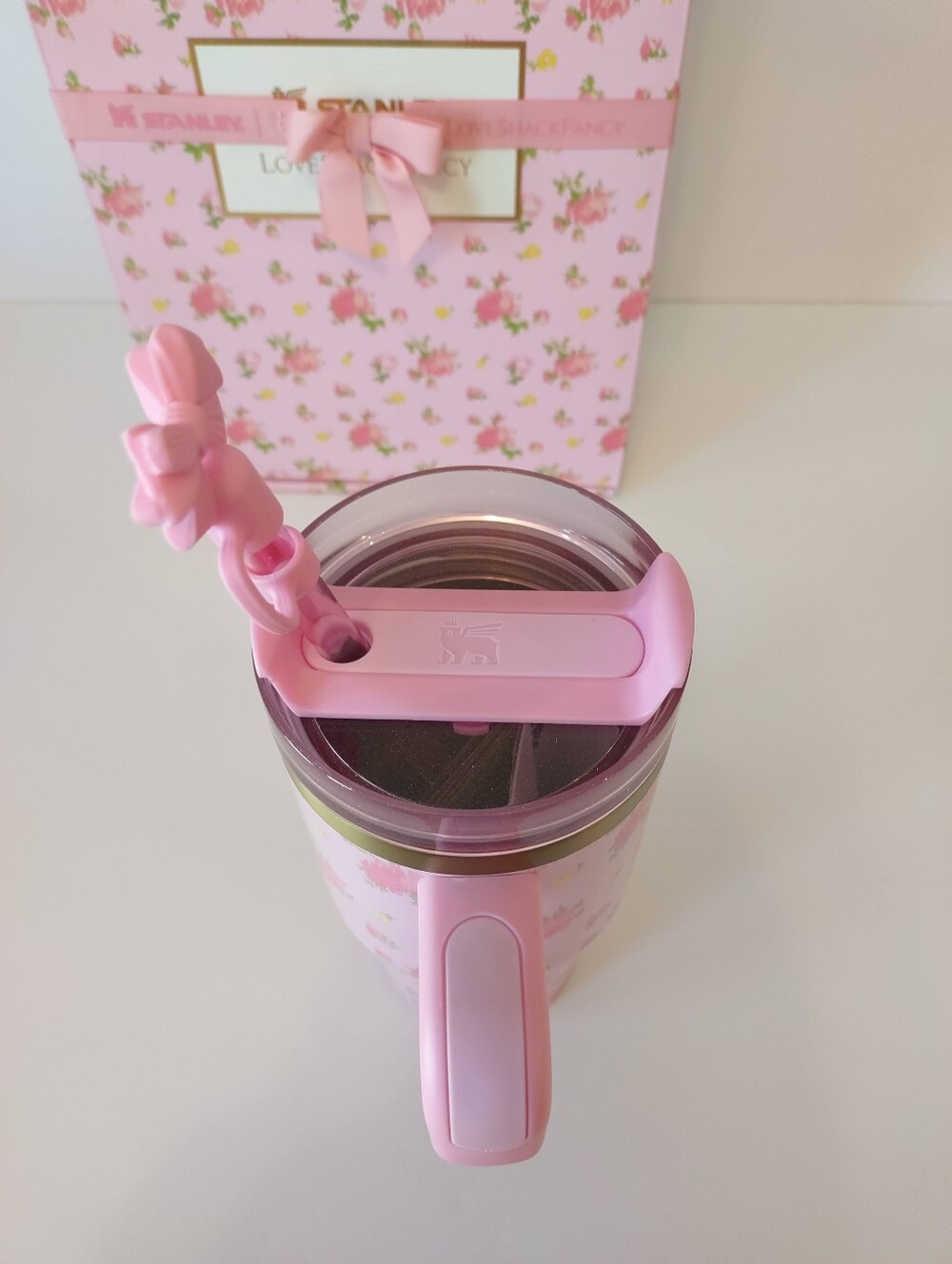 Stanley Pink Floral Mug with Bow Straw - Picture 4 of 5